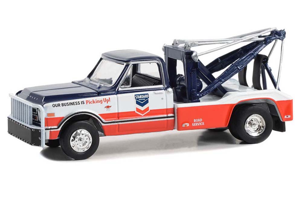 Модель коллекционная GREENLIGHT Chevrolet C-30 эвакуатор "standard oil road service" 1968, Синий
Модель коллекционная GREENLIGHT Chevrolet C-30 эвакуатор "standard oil road service" 1968, Синий