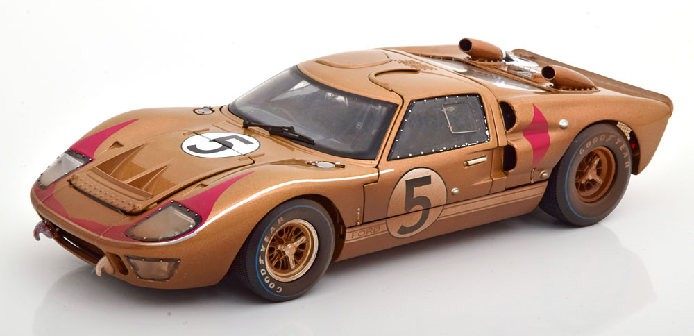 Модель коллекционная SHELBY Ford GT40 mk 2 no 5 24H le mans 1966 dirty version, Коричневый
Модель коллекционная SHELBY Ford GT40 mk 2 no 5 24H le mans 1966 dirty version, Коричневый