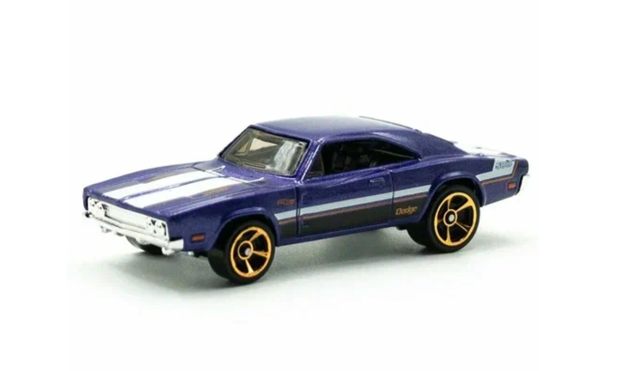 Машинка базовой коллекции Hot Wheels 69 DODGE CHARGER 500 сиреневая 5785 HKJ46, Фиолетовый, `69 DODGE CHARGER 500
Машинка базовой коллекции Hot Wheels 69 DODGE CHARGER 500 сиреневая 5785 HKJ46, Фиолетовый, `69 DODGE CHARGER 500