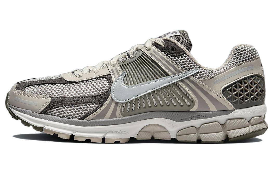 Кроссовки унисекс Nike Air Zoom Vomero 5 Bone Beige бежевые 41 EU, Бежевый, Air Zoom Vomero 5 Bone Beige
Кроссовки унисекс Nike Air Zoom Vomero 5 Bone Beige бежевые 41 EU, Бежевый, Air Zoom Vomero 5 Bone Beige