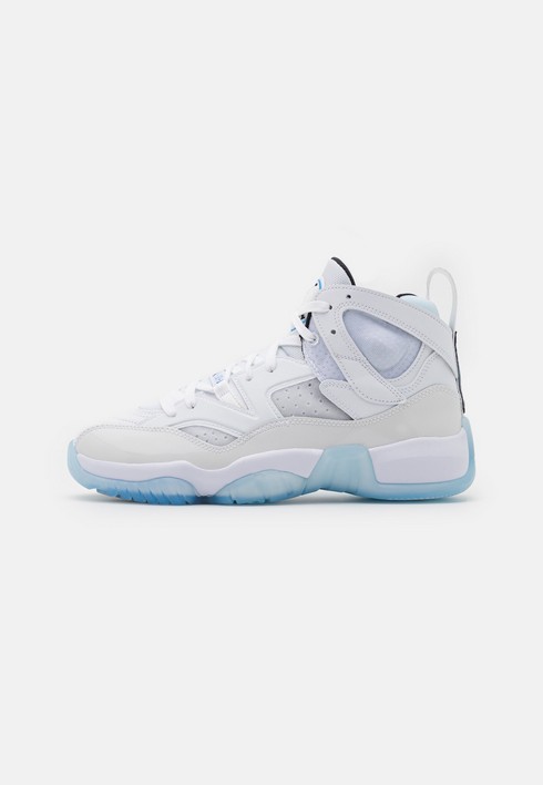 Кроссовки мужские Jordan Jumpman Two Trey белые 51.5 EU (доставка из-за рубежа), Белый, Jumpman Two Trey
Кроссовки мужские Jordan Jumpman Two Trey белые 51.5 EU (доставка из-за рубежа), Белый, Jumpman Two Trey
