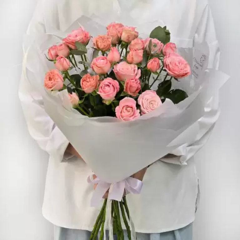 Букет цветов, Талисман Флора, Из 9 пионовидных кустовых роз, 30см x 45см, розовая, B2413
Букет цветов, Талисман Флора, Из 9 пионовидных кустовых роз, 30см x 45см, розовая, B2413