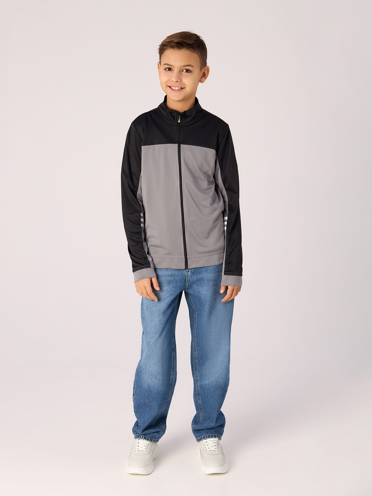 Толстовка детская для мальчиков Adidas Boys Full Zip 3-Stripe GV2880 серая 140, Серый, Boys Full Zip 3-Stripe
Толстовка детская для мальчиков Adidas Boys Full Zip 3-Stripe GV2880 серая 140, Серый, Boys Full Zip 3-Stripe