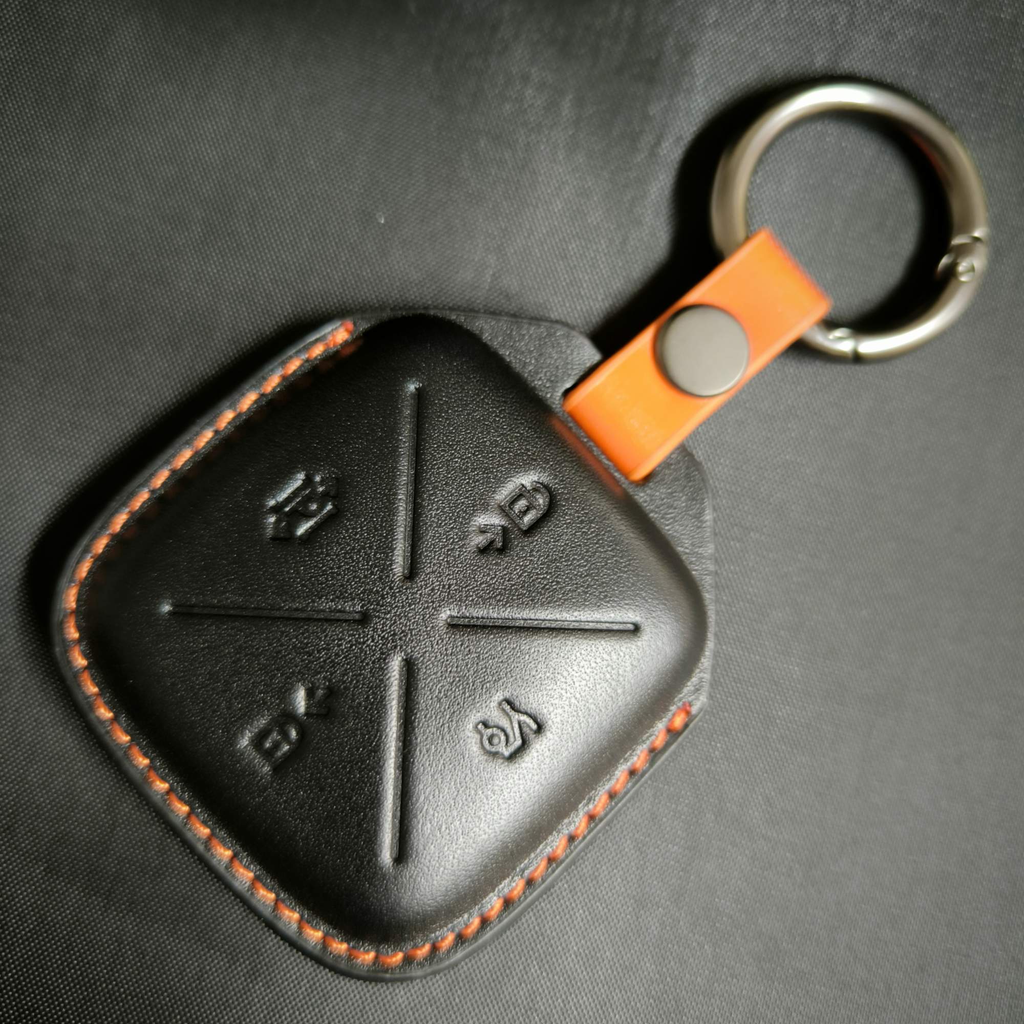 Чехол bluetooth ключа Elektro-smart для автомобиля Zeekr, кожа, Черный, zeekr_Bluetooth_key_skin
Чехол bluetooth ключа Elektro-smart для автомобиля Zeekr, кожа, Черный, zeekr_Bluetooth_key_skin