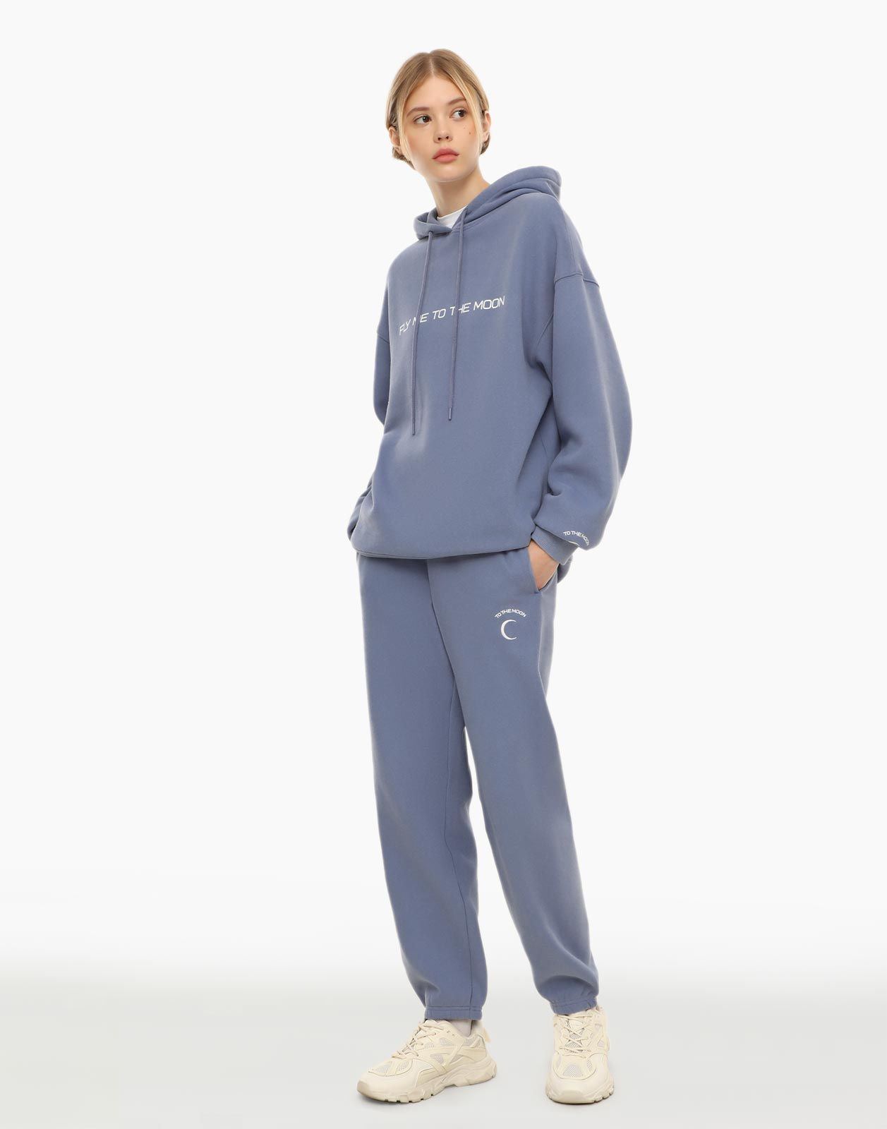 Спортивные брюки женские Gloria Jeans GAC021420 синие XXS/158 (36-38), Синий, GAC021420
Спортивные брюки женские Gloria Jeans GAC021420 синие XXS/158 (36-38), Синий, GAC021420