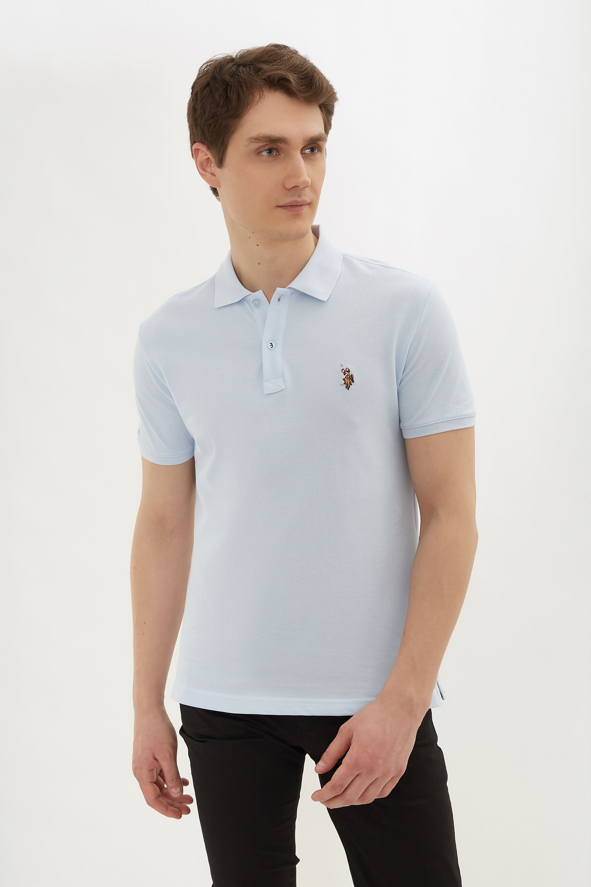 Футболка мужская U.S. POLO Assn. G081SZ0110TP10IY021 голубая XS, Голубой, G081SZ0110TP10IY021
Футболка мужская U.S. POLO Assn. G081SZ0110TP10IY021 голубая XS, Голубой, G081SZ0110TP10IY021