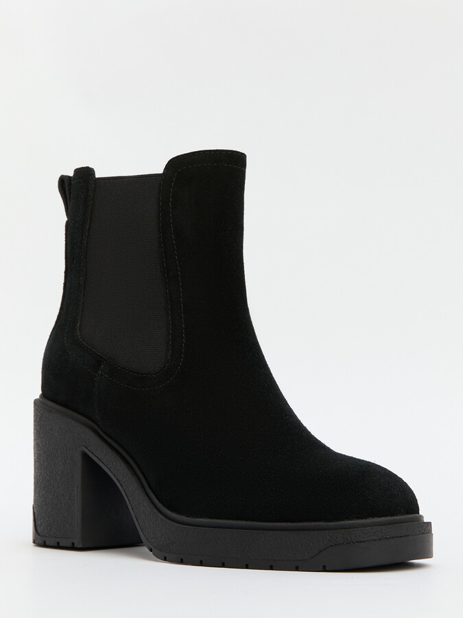 Ботильоны женские Tendance LT323X-561 черные 40 EU, Черный, LT323X-561
Ботильоны женские Tendance LT323X-561 черные 40 EU, Черный, LT323X-561