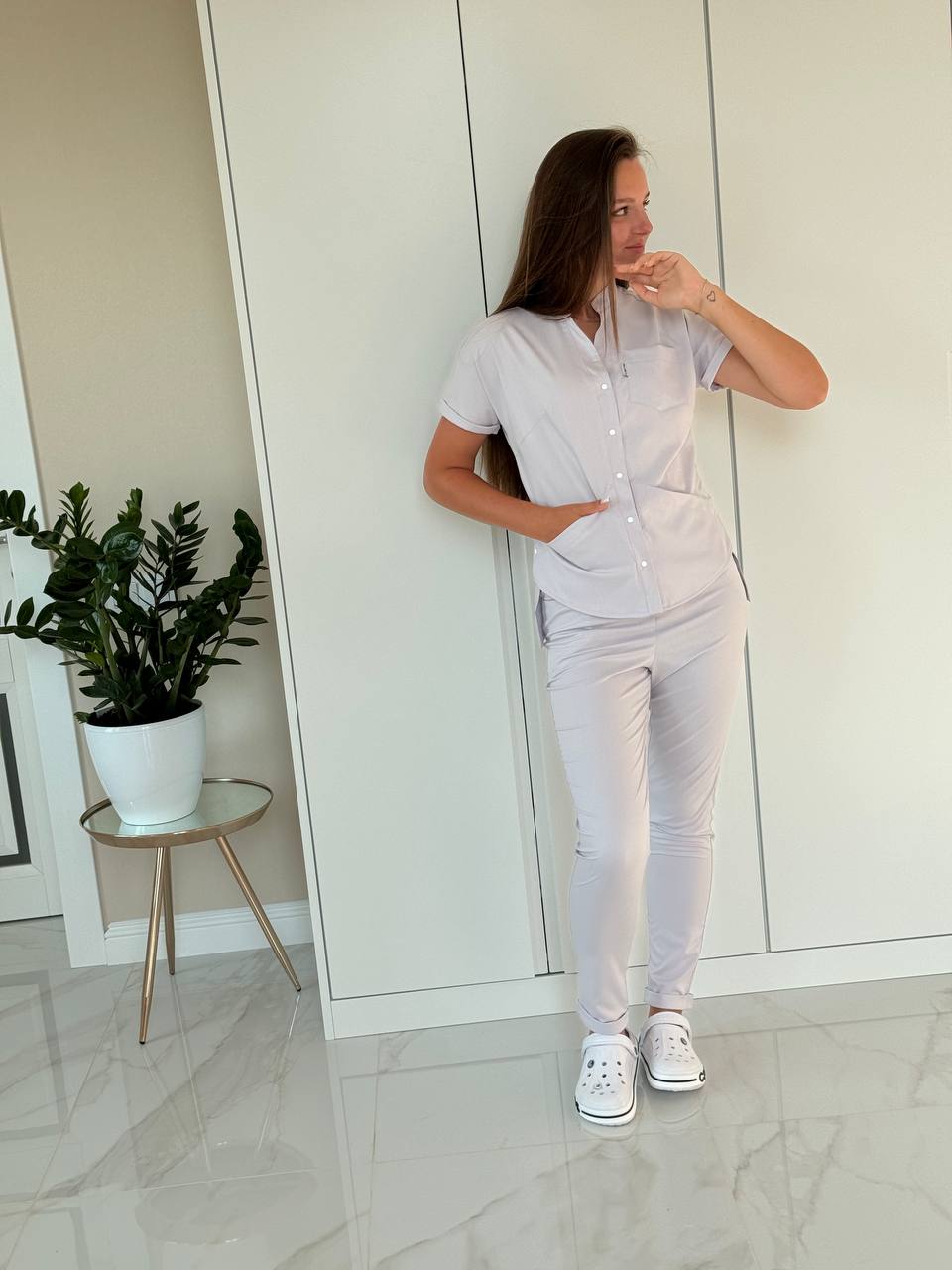 Костюм медицинский женский Im a Doctor Дарина (кор/рукав) серый 46 RU, Дарина (кор/рукав)
Костюм медицинский женский Im a Doctor Дарина (кор/рукав) серый 46 RU, Дарина (кор/рукав)