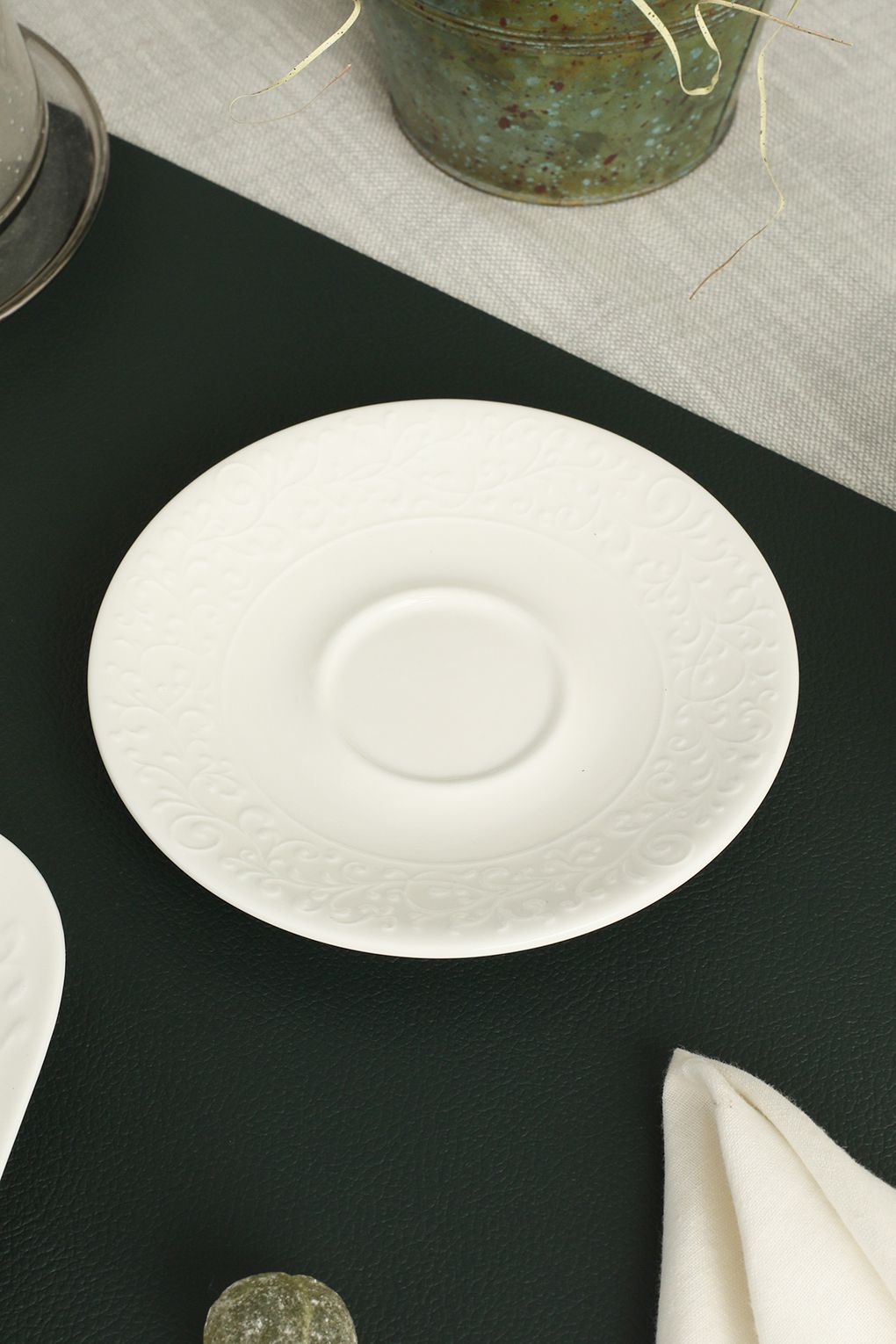 Блюдце 16 см Tognana белый фарфор JA006160000
Блюдце 16 см Tognana белый фарфор JA006160000