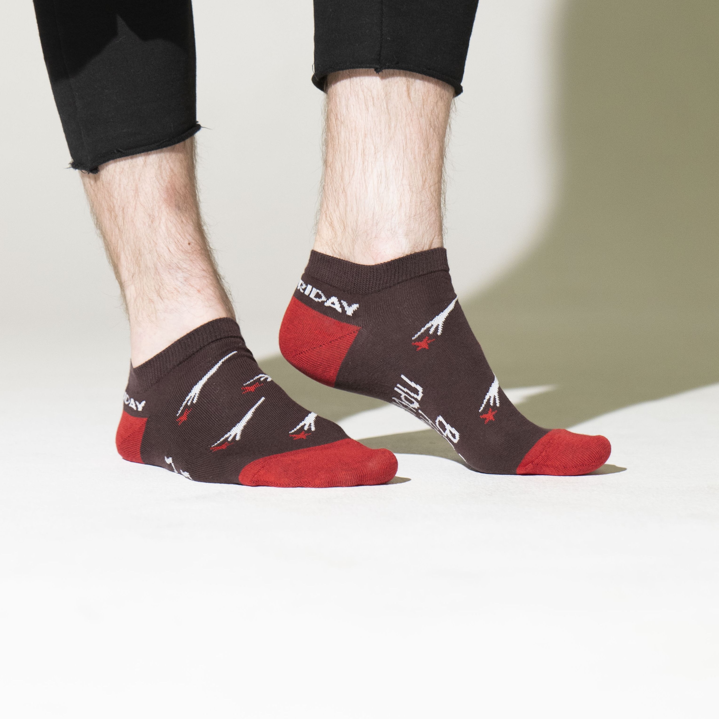 Носки мужские St. Friday Socks 90е-1236-27/11/02 коричневые 25, Коричневый, 90е-1236-27/11/02
Носки мужские St. Friday Socks 90е-1236-27/11/02 коричневые 25, Коричневый, 90е-1236-27/11/02