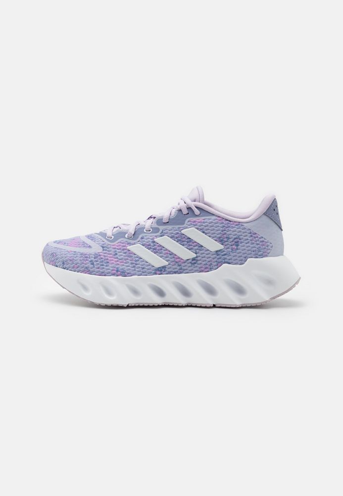 Кроссовки женские Adidas Performance AD541A2BC фиолетовые 38 EU, Фиолетовый, AD541A2BC
Кроссовки женские Adidas Performance AD541A2BC фиолетовые 38 EU, Фиолетовый, AD541A2BC