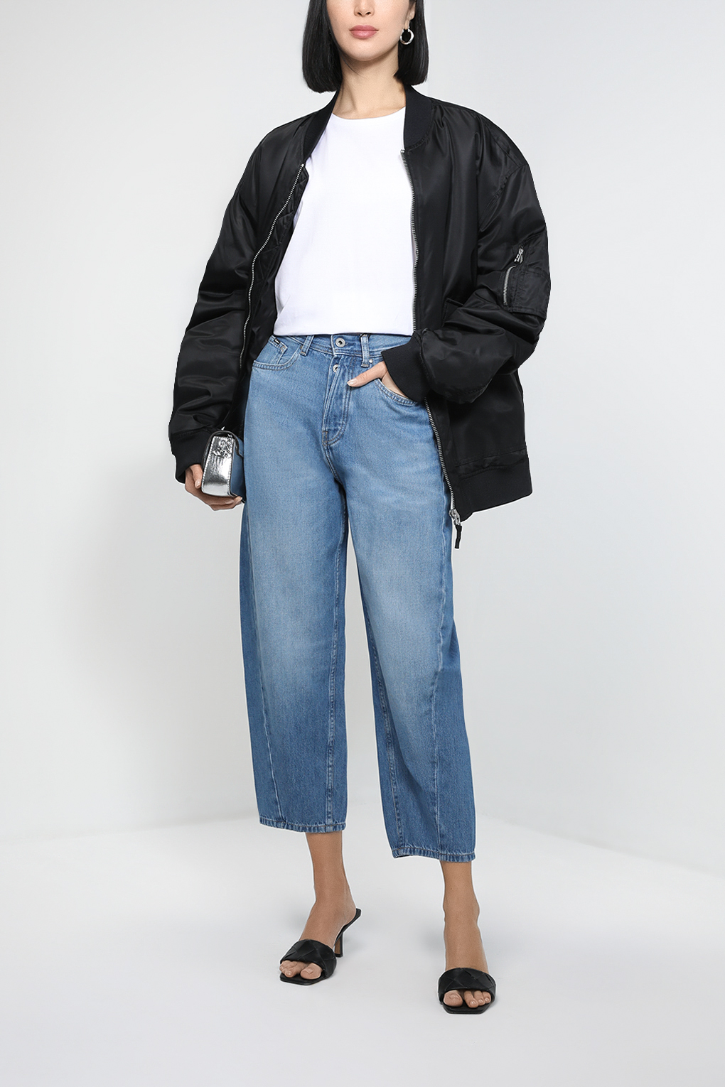 Джинсы женские Pepe Jeans London PL204261HQ2L голубые 28, Голубой, PL204261HQ2L
Джинсы женские Pepe Jeans London PL204261HQ2L голубые 28, Голубой, PL204261HQ2L