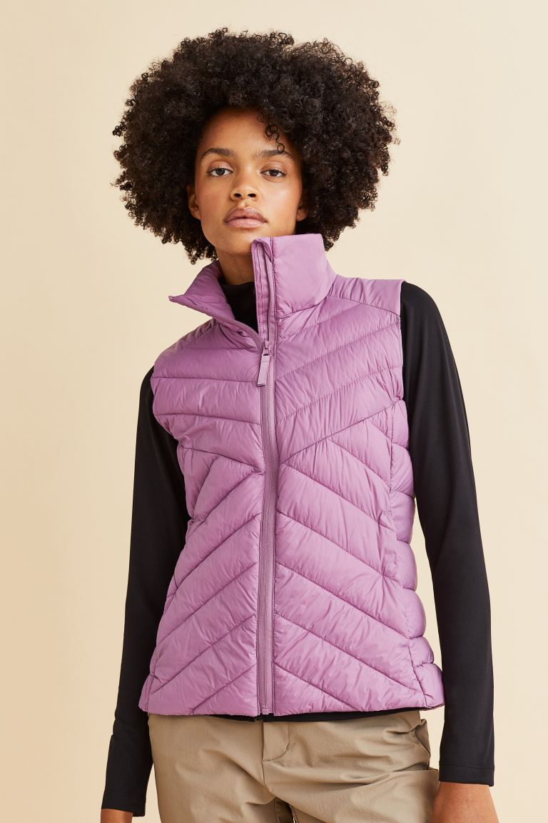 Утепленный жилет женский H&M 1067048002 фиолетовый M (доставка из-за рубежа), 1067048002
Утепленный жилет женский H&M 1067048002 фиолетовый M (доставка из-за рубежа), 1067048002