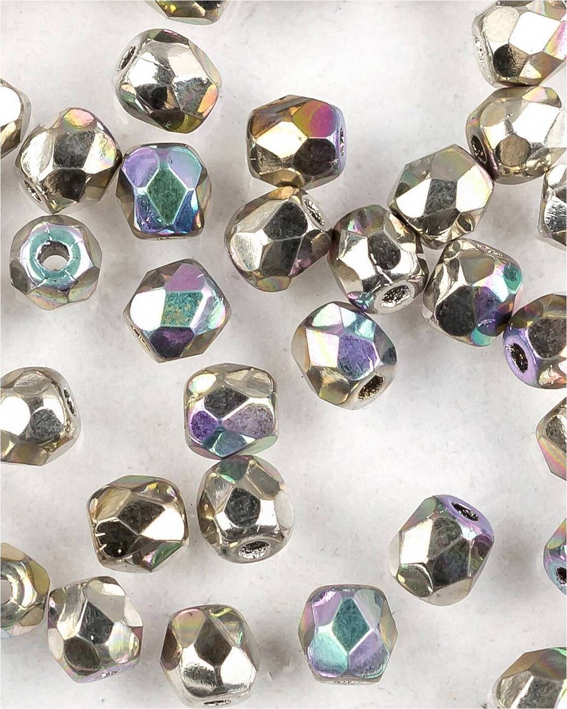 Стеклянные чешские бусины ганеные круг 3 мм Crystal Glittery Argentic 50шт, Серебристый, FP-3
Стеклянные чешские бусины ганеные круг 3 мм Crystal Glittery Argentic 50шт, Серебристый, FP-3
