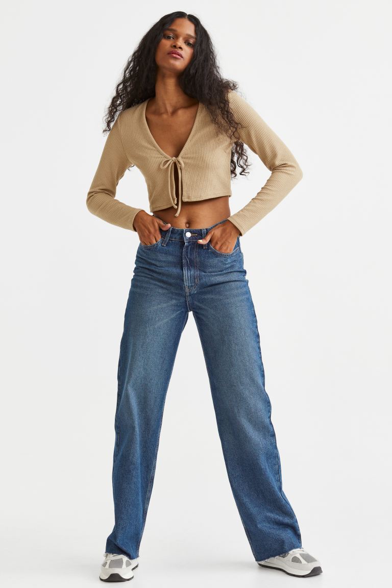 Джинсы женские H&M 1067430011 синие 46 EU (доставка из-за рубежа), Синий, 1067430011
Джинсы женские H&M 1067430011 синие 46 EU (доставка из-за рубежа), Синий, 1067430011
