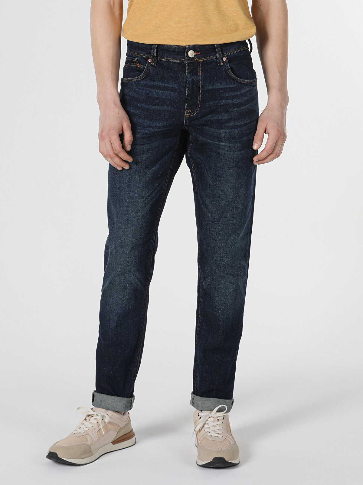 Джинсы мужские Colins CL1058619_Q1.V1_DN41924 синие 28-32 INT, Синий, CL1058619_Q1.V1_DN41924
Джинсы мужские Colins CL1058619_Q1.V1_DN41924 синие 28-32 INT, Синий, CL1058619_Q1.V1_DN41924