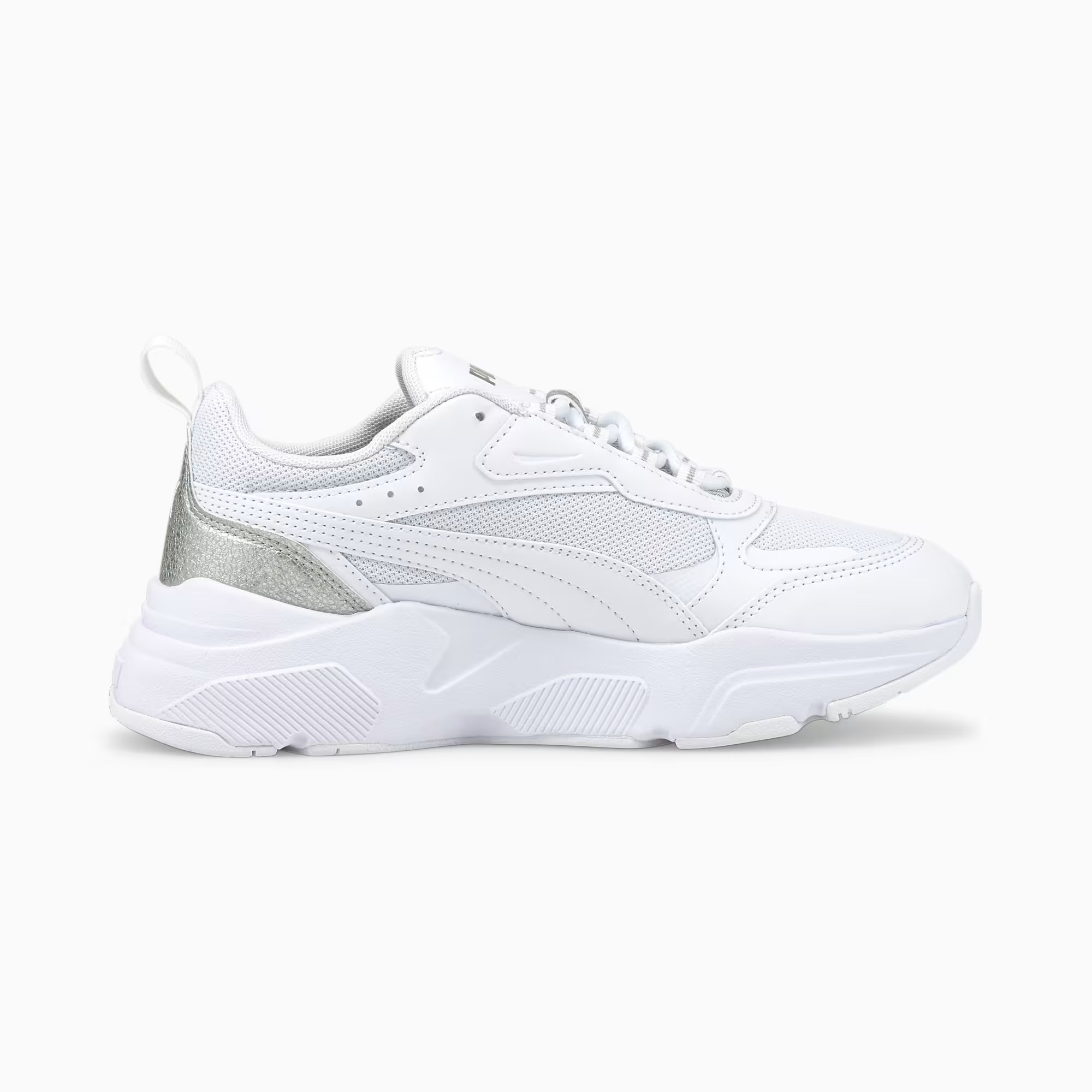Кроссовки женские PUMA Cassia Distressed 387645 белые 41 EU, Белый, Cassia Distressed
Кроссовки женские PUMA Cassia Distressed 387645 белые 41 EU, Белый, Cassia Distressed