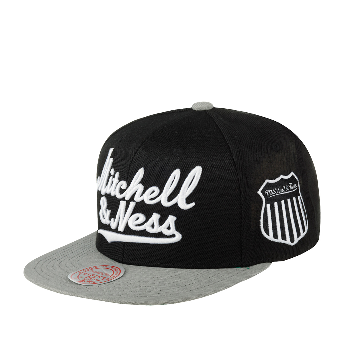 Бейсболка унисекс Mitchell & Ness 6HSSSH22047-MNNBLCK черная/серая, Черный, 6HSSSH22047-MNNBLCK
Бейсболка унисекс Mitchell & Ness 6HSSSH22047-MNNBLCK черная/серая, Черный, 6HSSSH22047-MNNBLCK