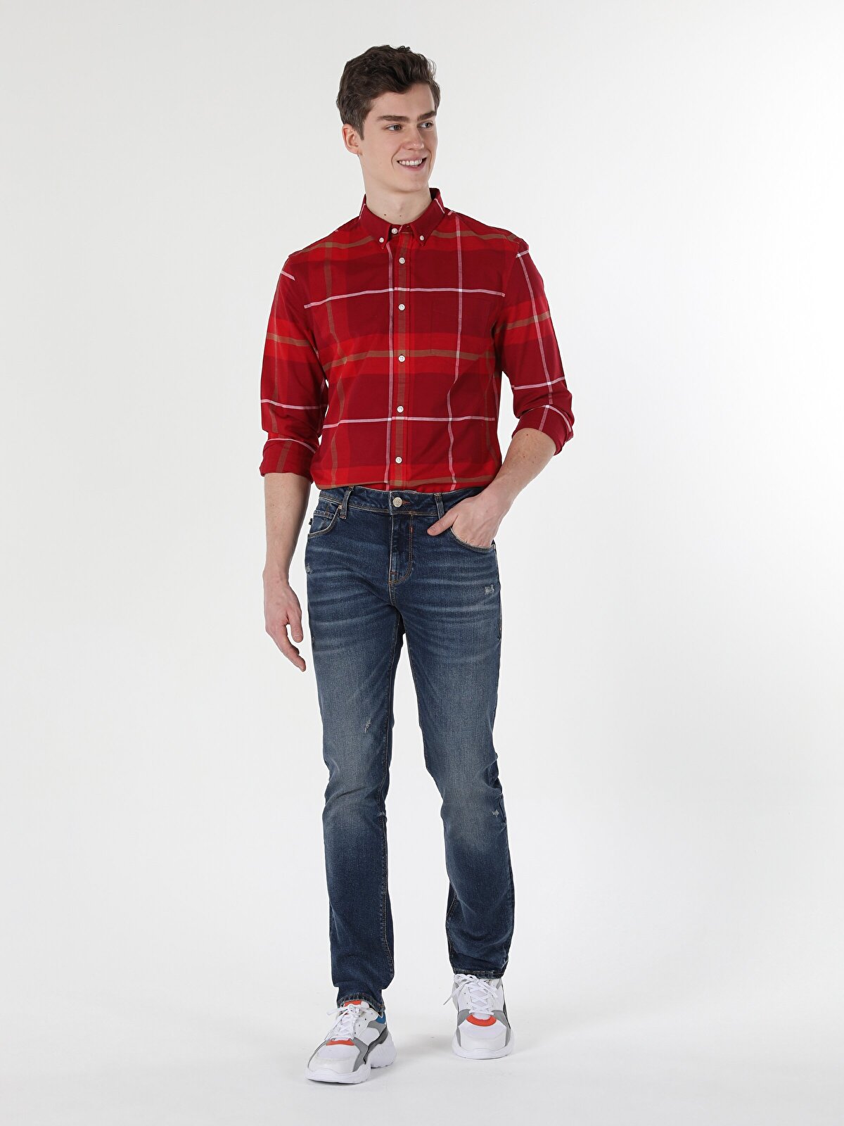 Джинсы мужские Colins CL1058620_Q1.V1_DN41925 синие 33-32 INT, CL1058620_Q1.V1_DN41925
Джинсы мужские Colins CL1058620_Q1.V1_DN41925 синие 33-32 INT, CL1058620_Q1.V1_DN41925