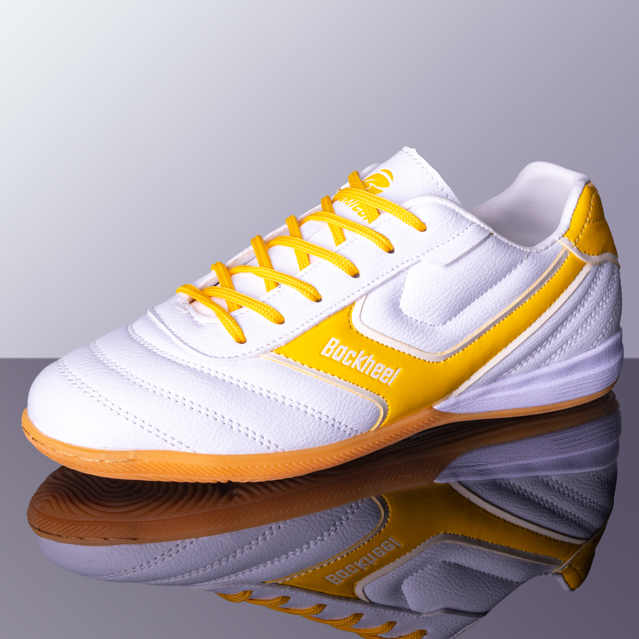 Спортивные футбольные бутсы Backheel WHITE 210912 для зала мужские размер 40, Белый;желтый, 210912
Спортивные футбольные бутсы Backheel WHITE 210912 для зала мужские размер 40, Белый;желтый, 210912