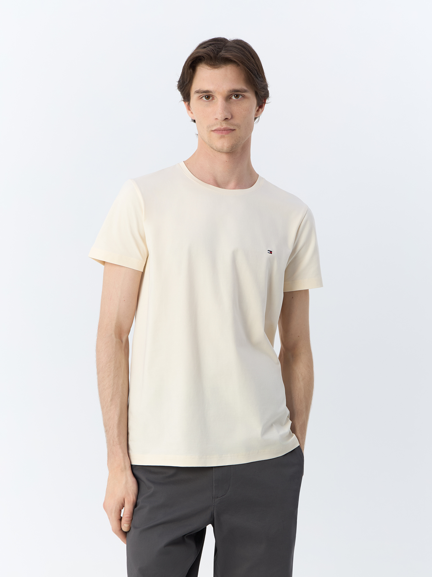 Футболка мужская Tommy Hilfiger Stretch Slim Fit Tee MW0MW10800AEF бежевая M, Бежевый, Stretch Slim Fit Tee
Футболка мужская Tommy Hilfiger Stretch Slim Fit Tee MW0MW10800AEF бежевая M, Бежевый, Stretch Slim Fit Tee