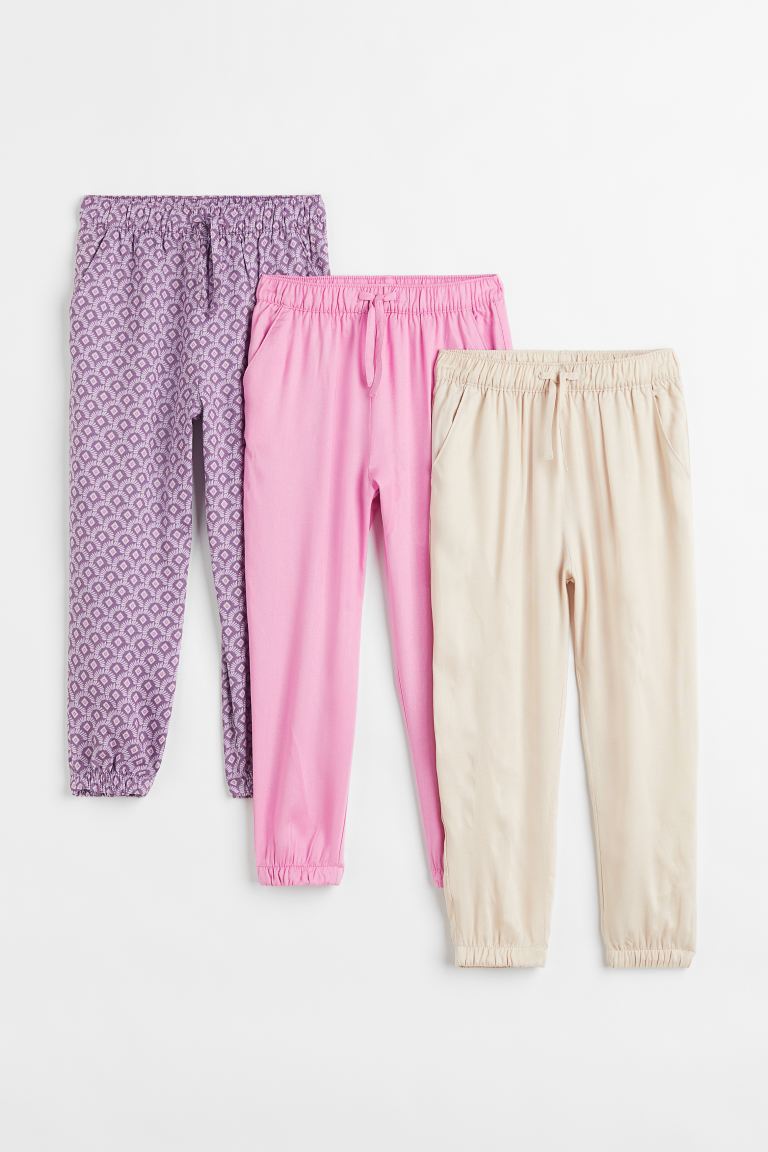 Брюки детские H&M 1010262, фиолетовый/разноцветный, размер 104 (доставка из-за рубежа), 1010262
Брюки детские H&M 1010262, фиолетовый/разноцветный, размер 104 (доставка из-за рубежа), 1010262