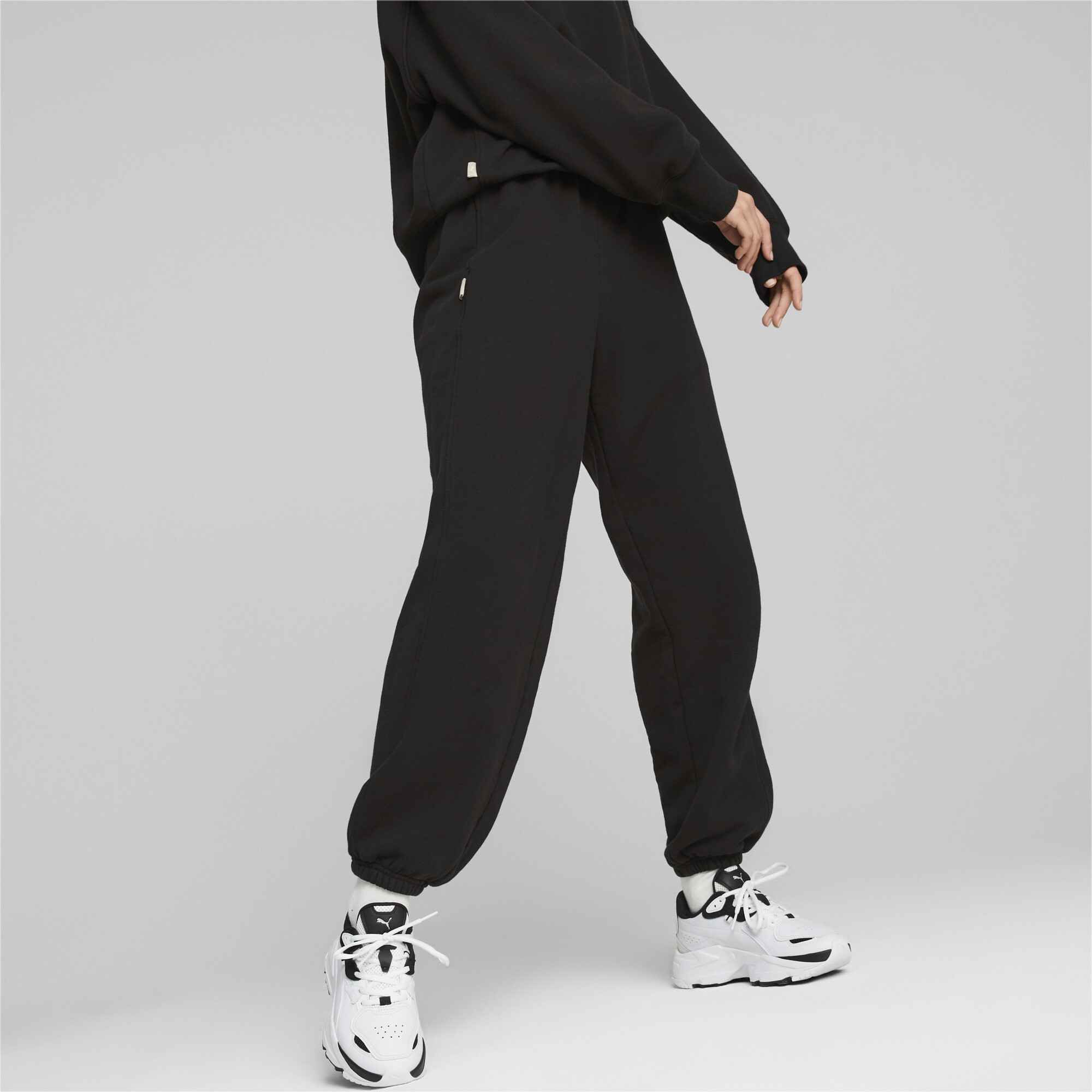 Спортивные брюки женские PUMA INFUSE Sweatpants TR черные L, Черный, INFUSE Sweatpants TR
Спортивные брюки женские PUMA INFUSE Sweatpants TR черные L, Черный, INFUSE Sweatpants TR