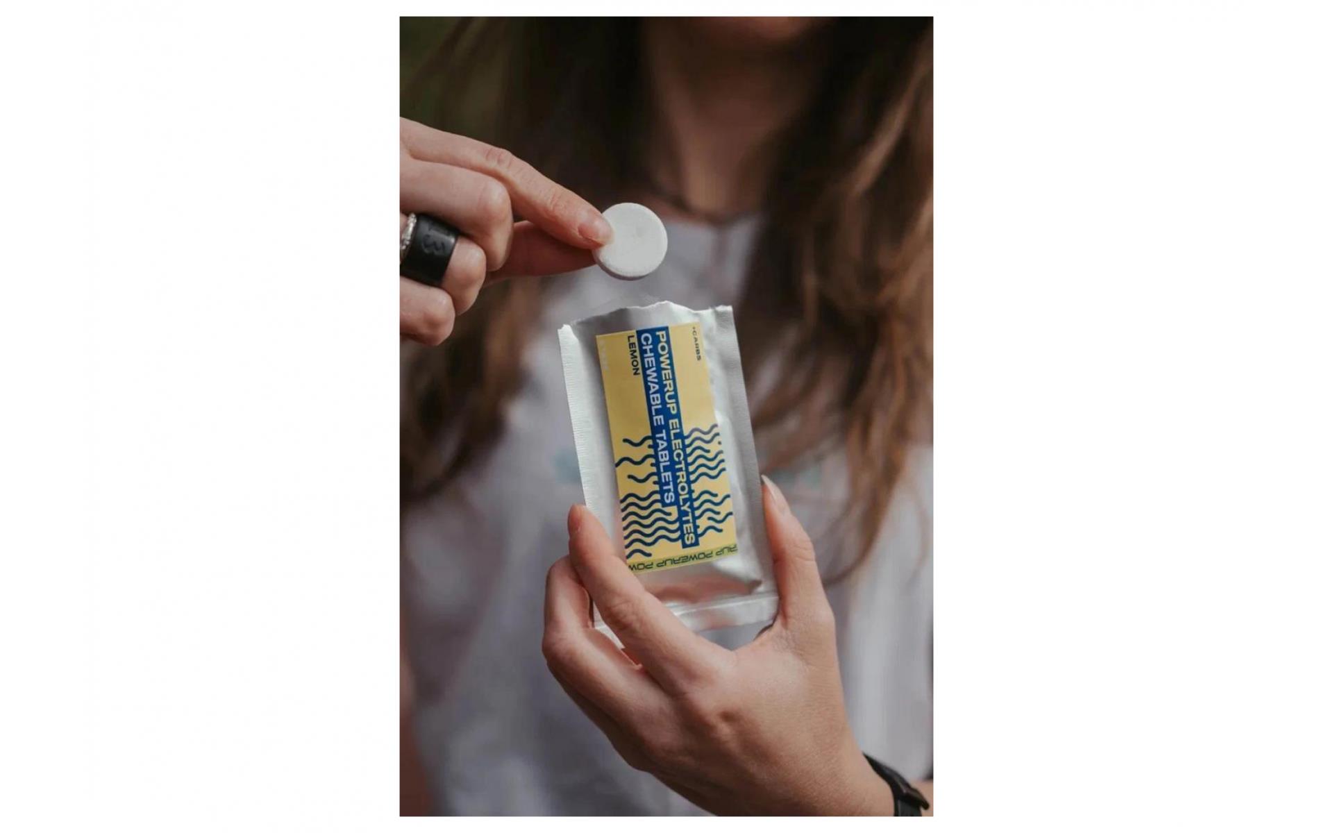 Солевые Таблетки Powerup 2022-23 Electrolytes Chewable Tablets Лимон Саше 3Шт/Таб, Electrolytes Chewable Tablets Лимон Саше 3Шт/Таб
Солевые Таблетки Powerup 2022-23 Electrolytes Chewable Tablets Лимон Саше 3Шт/Таб, Electrolytes Chewable Tablets Лимон Саше 3Шт/Таб