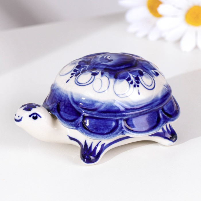 Шкатулка "Черепашка", гжель, фарфор, 5х11 см, Белый;синий
Шкатулка "Черепашка", гжель, фарфор, 5х11 см, Белый;синий
