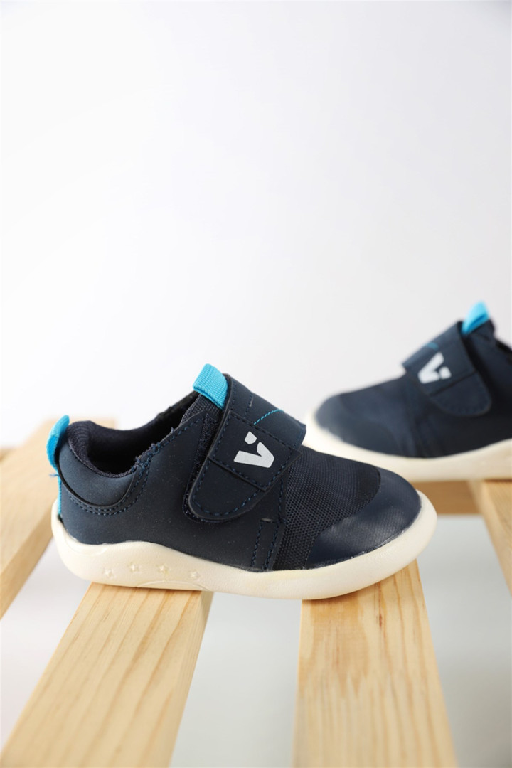 Кроссовки для первых шагов для мальчиков 19 UglyDuck Kids Boutique (доставка из-за рубежа), 961
Кроссовки для первых шагов для мальчиков 19 UglyDuck Kids Boutique (доставка из-за рубежа), 961