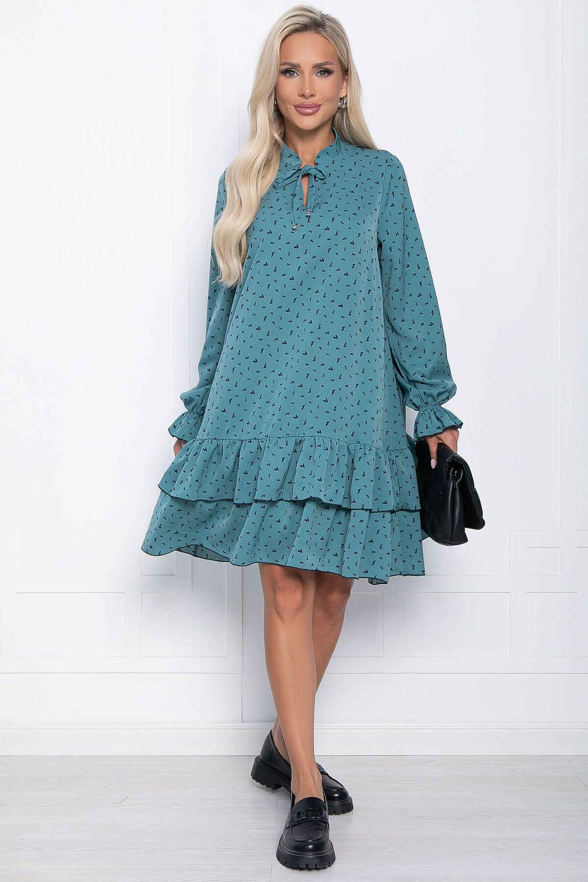 Платье женское LT Collection Осенняя симфония бирюзовое 48 RU, Бирюзовый, Осенняя симфония
Платье женское LT Collection Осенняя симфония бирюзовое 48 RU, Бирюзовый, Осенняя симфония