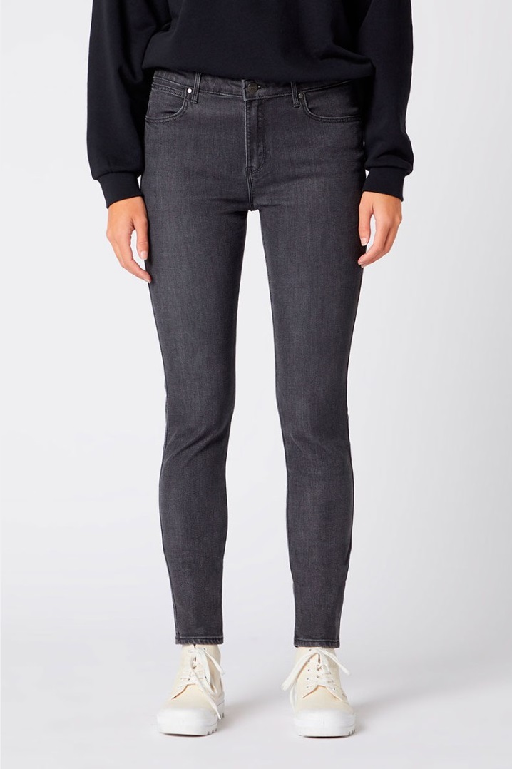 фото Джинсы женские wrangler w28kjw10i черные 24/30