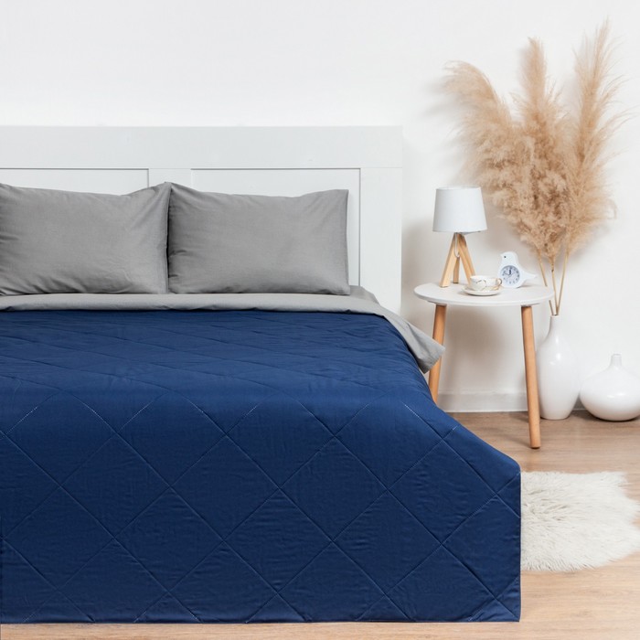 LoveLife Покрывало LoveLife 1,5 сп 150x210±5 см, цвет синий, микрофайбер, 100% п/э 
LoveLife Покрывало LoveLife 1,5 сп 150x210±5 см, цвет синий, микрофайбер, 100% п/э