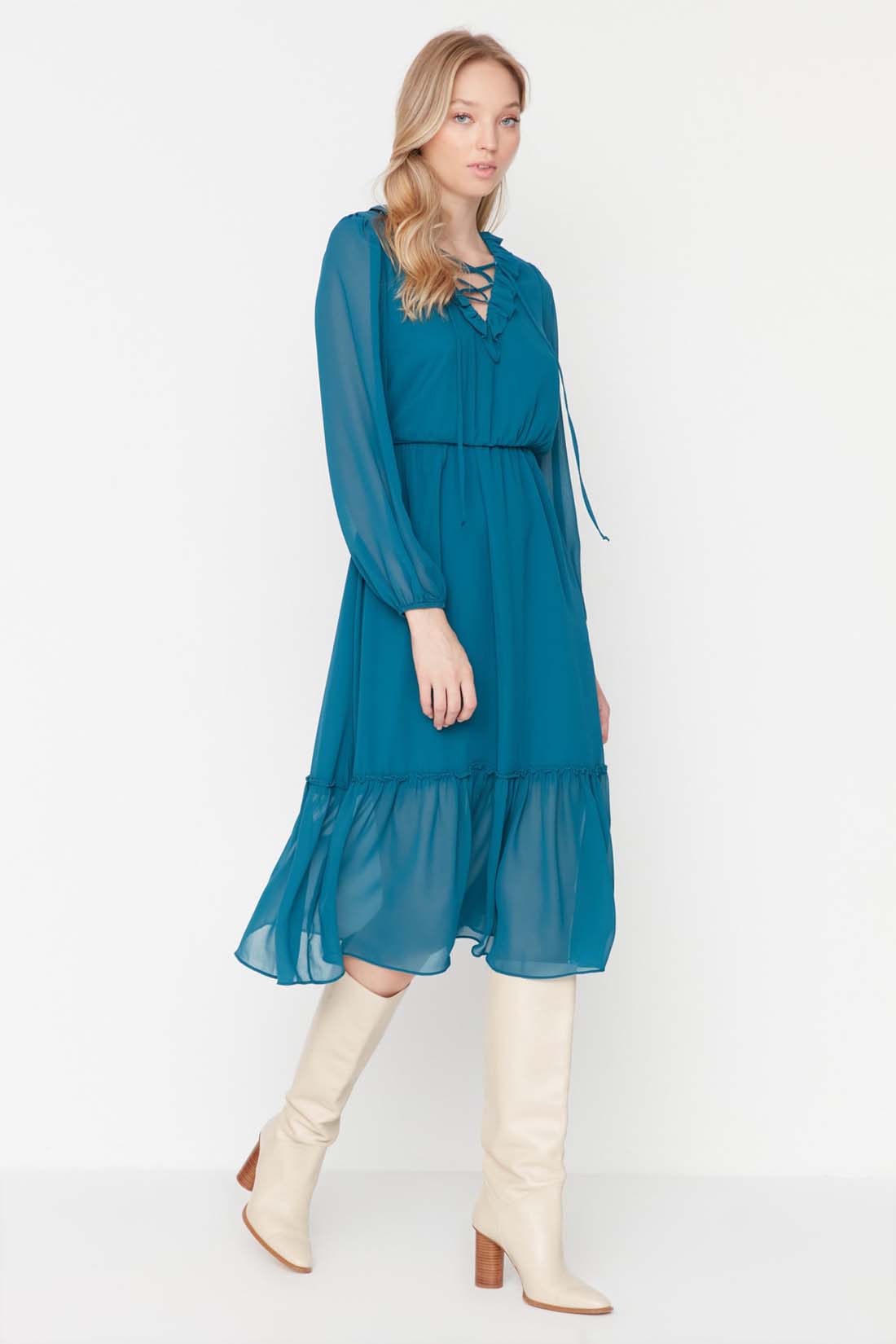 Платье женское Trendyol trendyol TWOAW23EL01091 синее 36 INT, Синий, trendyol TWOAW23EL01091
Платье женское Trendyol trendyol TWOAW23EL01091 синее 36 INT, Синий, trendyol TWOAW23EL01091