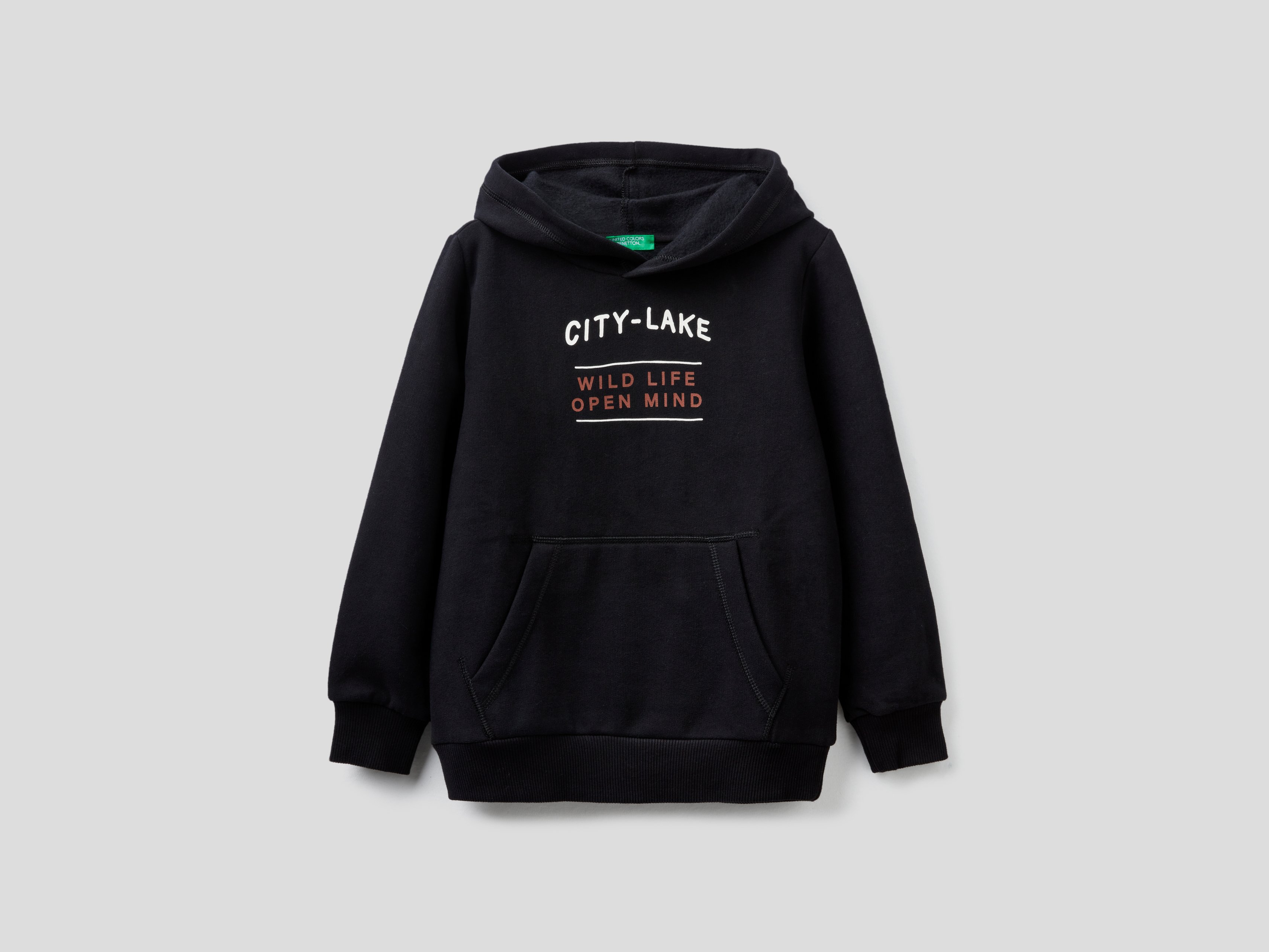 фото Толстовка для мальчиков benetton цв. черный р.110 united colors of benetton