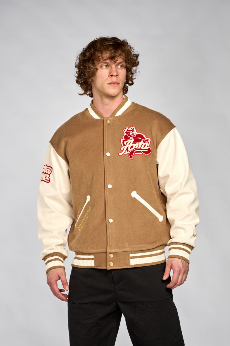 Бомбер мужской Anta 852418745N CHINESE NEW YEAR A-KIND FLEECE TECH коричневый M, 852418745N CHINESE NEW YEAR A-KIND FLEECE TECH
Бомбер мужской Anta 852418745N CHINESE NEW YEAR A-KIND FLEECE TECH коричневый M, 852418745N CHINESE NEW YEAR A-KIND FLEECE TECH