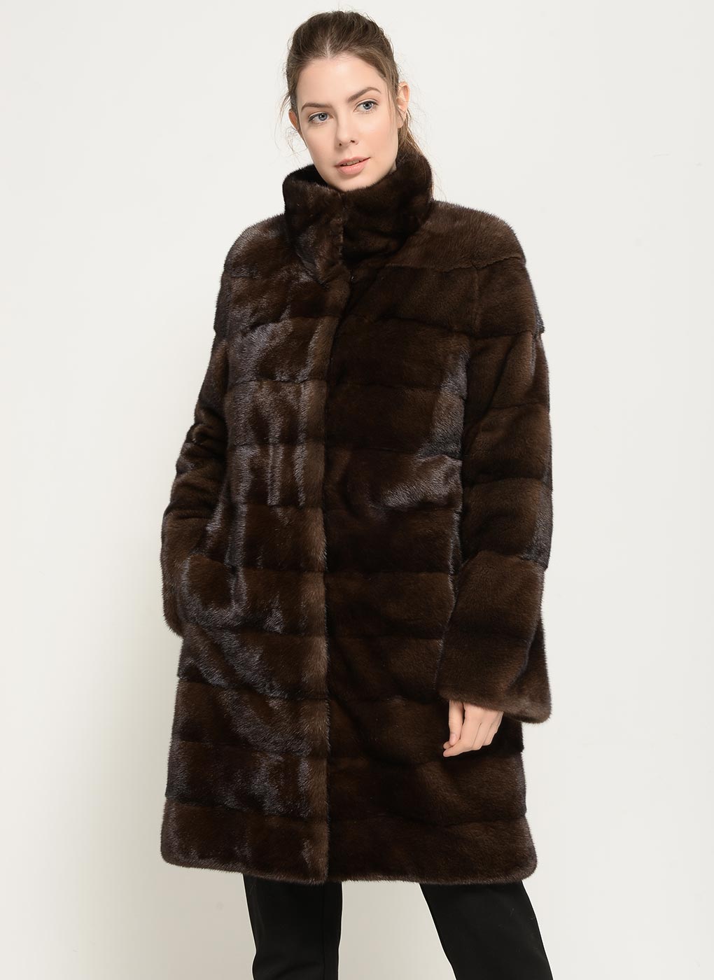 Полушубок женский Каляев 24719 коричневый 46 RU, 24719
Полушубок женский Каляев 24719 коричневый 46 RU, 24719