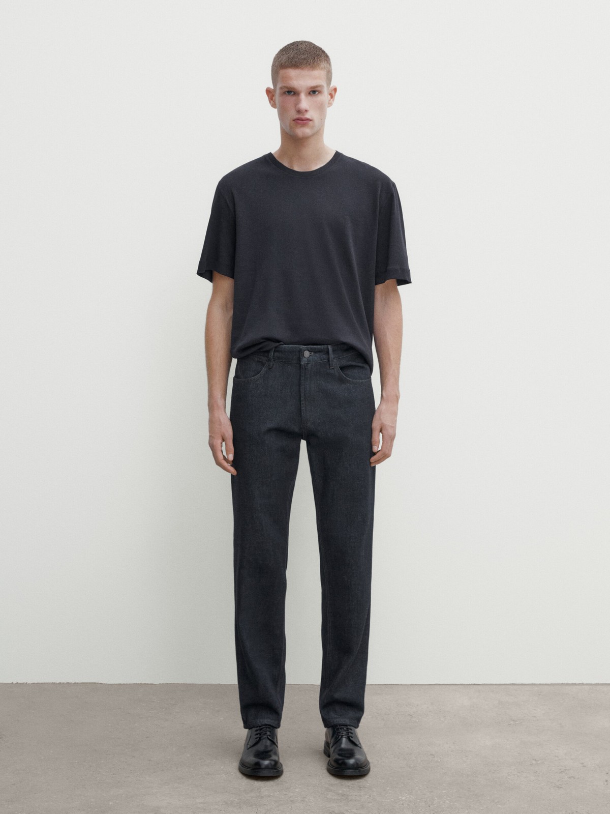Джинсы мужские Massimo Dutti 0031/025-I2024 синие 40 EU, Синий, 0031/025-I2024
Джинсы мужские Massimo Dutti 0031/025-I2024 синие 40 EU, Синий, 0031/025-I2024