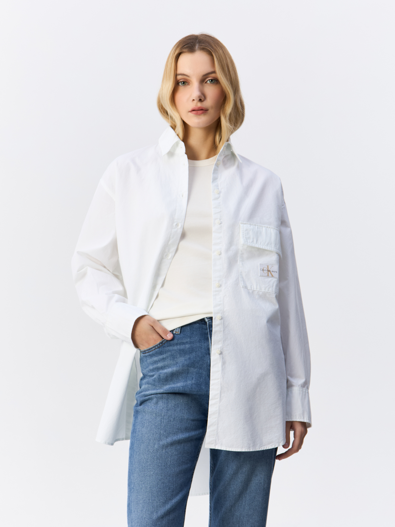 Рубашка женская Calvin Klein Jeans Oversized Cotton Utility Shirt J20J223867 белая XL, Белый, Oversized Cotton Utility Shirt
Рубашка женская Calvin Klein Jeans Oversized Cotton Utility Shirt J20J223867 белая XL, Белый, Oversized Cotton Utility Shirt