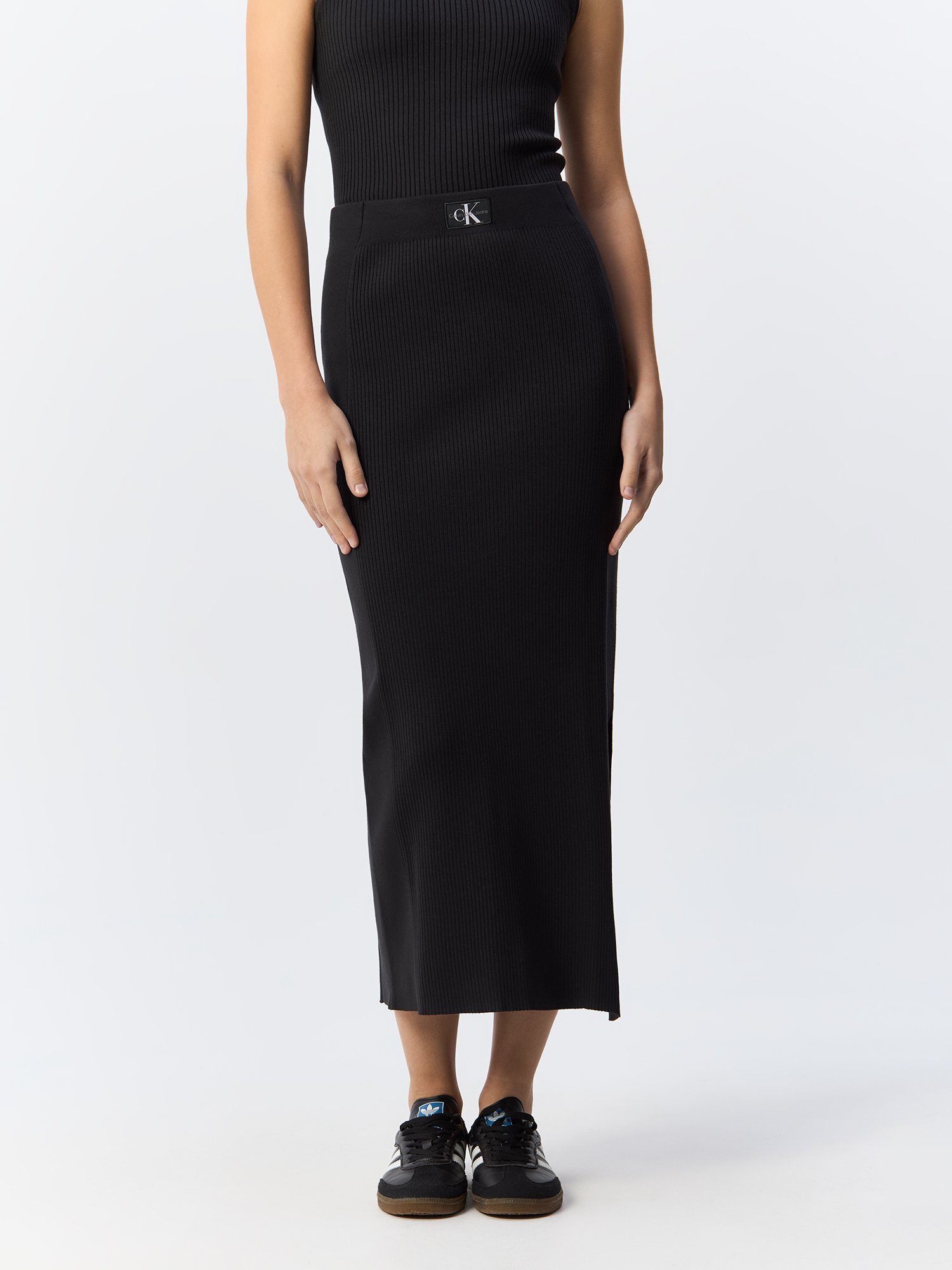 Юбка женская Calvin Klein Jeans Soft Ribbed Lyocell Maxi Skirt J20J223606 черная L, Черный, Soft Ribbed Lyocell Maxi Skirt
Юбка женская Calvin Klein Jeans Soft Ribbed Lyocell Maxi Skirt J20J223606 черная L, Черный, Soft Ribbed Lyocell Maxi Skirt