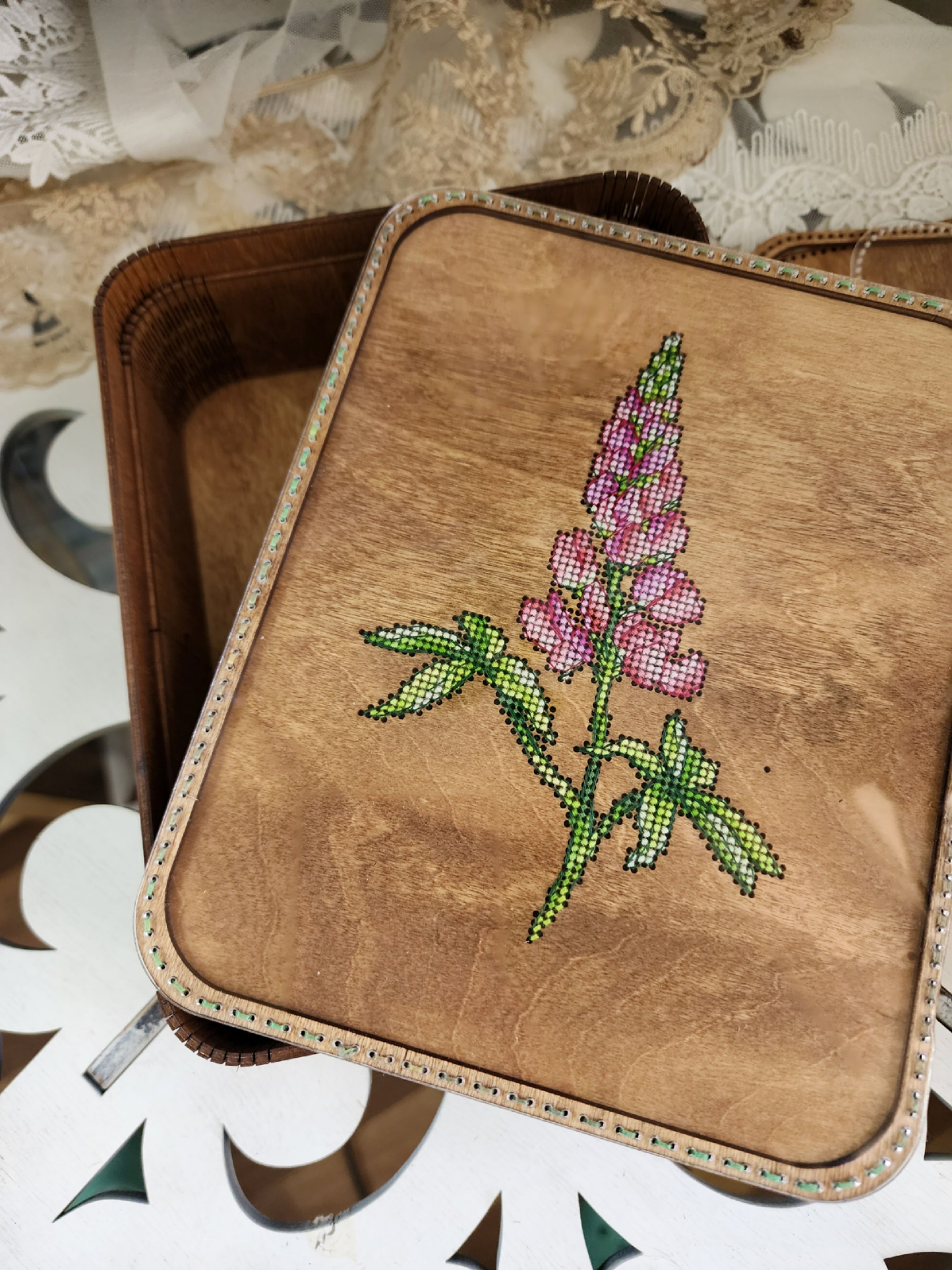 Набор для вышивания FOREST MAZE & Guli Stitch. Шкатулка с вышивкой., Набор для вышивания
Набор для вышивания FOREST MAZE & Guli Stitch. Шкатулка с вышивкой., Набор для вышивания
