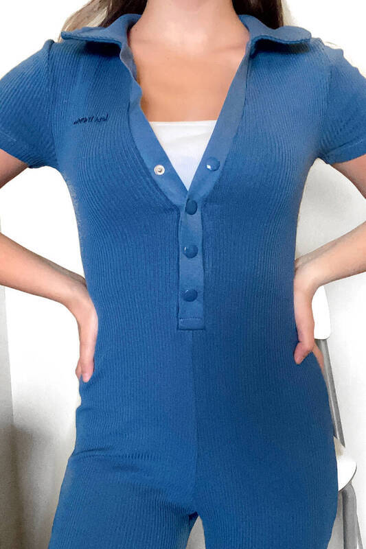 Комбинезон женский Zechka zck0350-20 синий L (доставка из-за рубежа), zck0350-20
Комбинезон женский Zechka zck0350-20 синий L (доставка из-за рубежа), zck0350-20