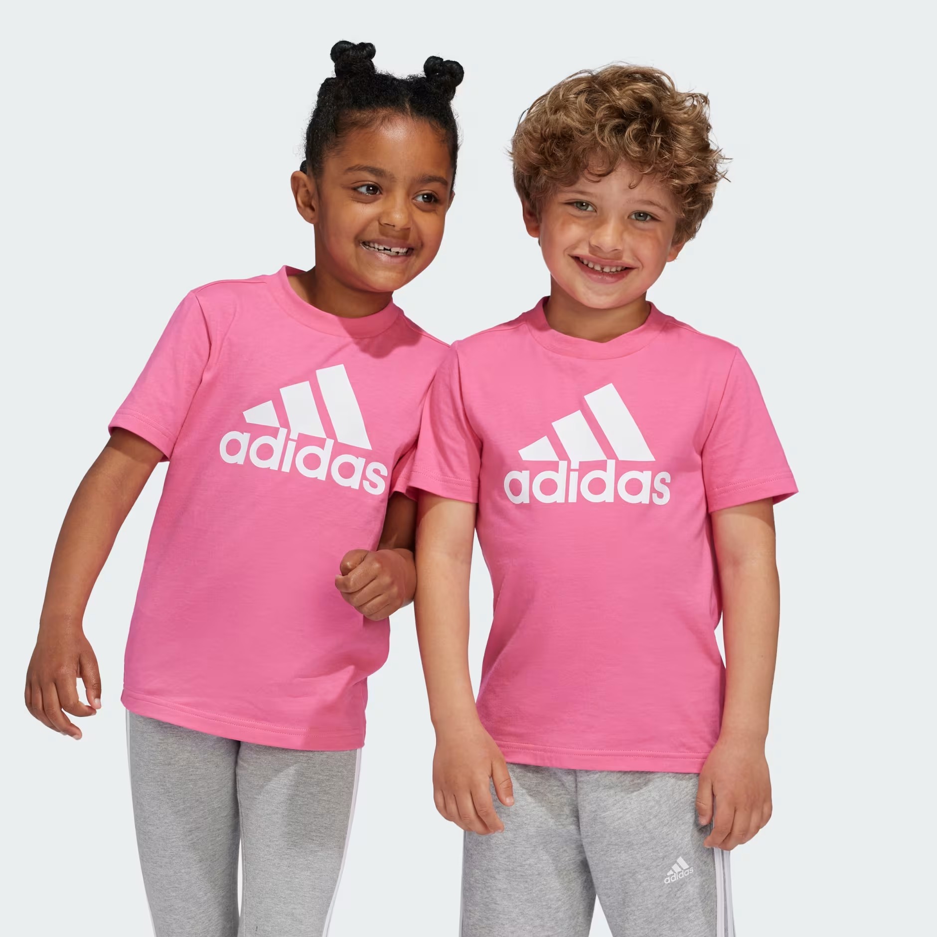 Футболка Adidas для девочек, IX7329, розовая AEK7, размер 128, Розовый, Essentials Logo Tee
Футболка Adidas для девочек, IX7329, розовая AEK7, размер 128, Розовый, Essentials Logo Tee