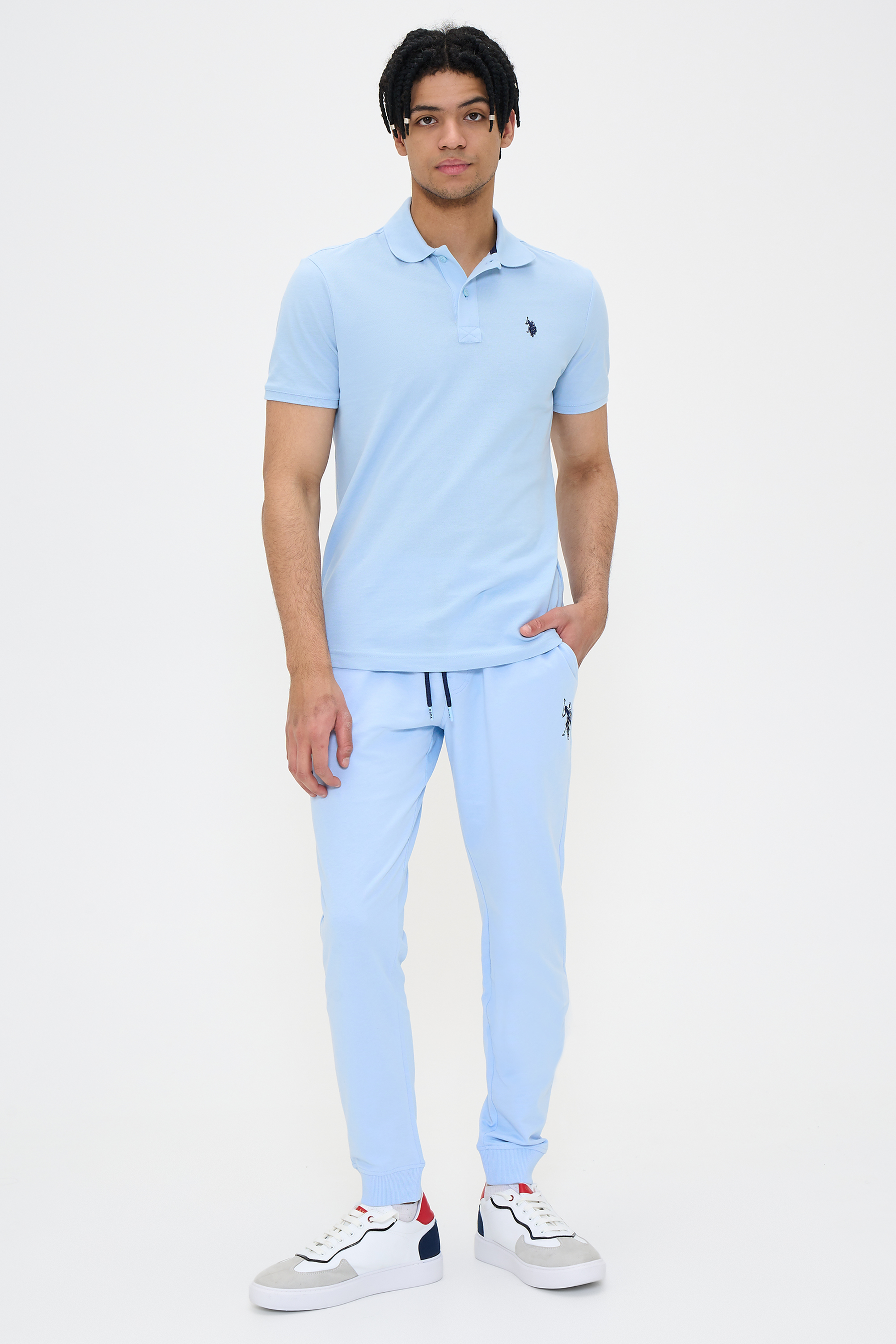 Спортивные брюки мужские U.S. POLO Assn. G081SZ0OP0RAYMONDIY022-R голубые L, Голубой, G081SZ0OP0RAYMONDIY022-R
Спортивные брюки мужские U.S. POLO Assn. G081SZ0OP0RAYMONDIY022-R голубые L, Голубой, G081SZ0OP0RAYMONDIY022-R