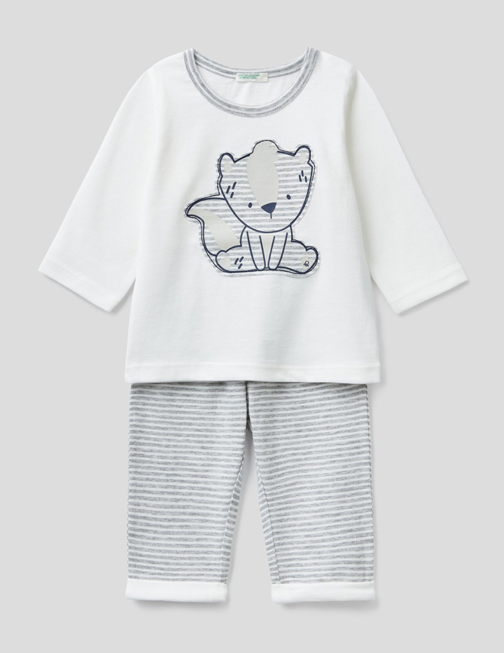 Пижама детская United Colors of Benetton 21A_3ZK6MM28R_910 мультиколор р.74, 21A_3ZK6MM28R_910
Пижама детская United Colors of Benetton 21A_3ZK6MM28R_910 мультиколор р.74, 21A_3ZK6MM28R_910