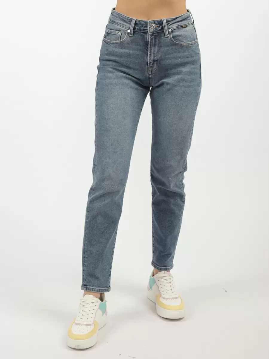 Джинсы женские A passion play SQ72467 голубые 30/29, Голубой, SQ72467
Джинсы женские A passion play SQ72467 голубые 30/29, Голубой, SQ72467