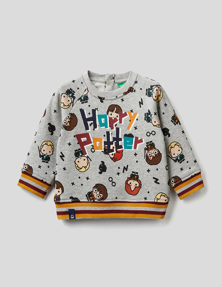 Свитшот детский United Colors of Benetton 21A_32L5C100M_81L мультиколор р.90, 21A_32L5C100M_81L
Свитшот детский United Colors of Benetton 21A_32L5C100M_81L мультиколор р.90, 21A_32L5C100M_81L