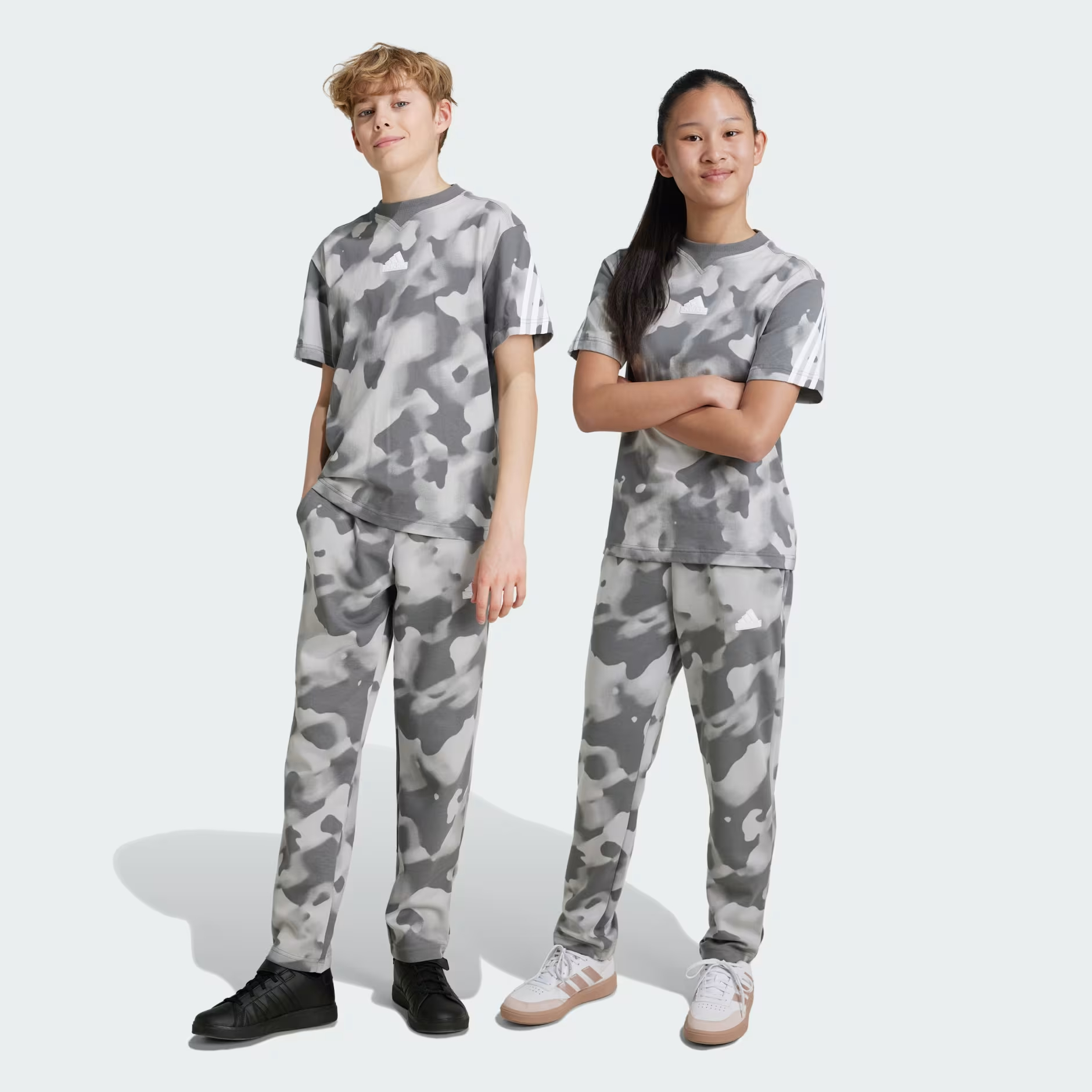 Брюки детские Adidas Future Icons Camo Printed IX3651 серые 164, Серый, Future Icons Camo Printed
Брюки детские Adidas Future Icons Camo Printed IX3651 серые 164, Серый, Future Icons Camo Printed