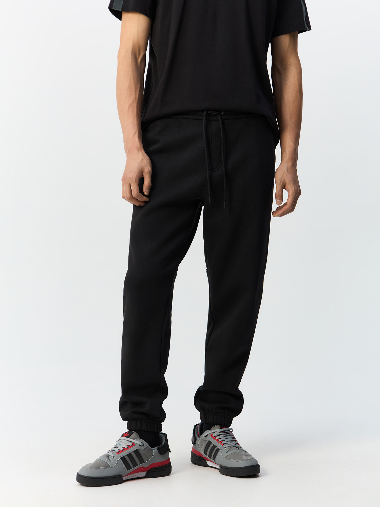 Спортивные брюки мужские Calvin Klein Jeans Logo Fleece Tape Joggers J30J325659 черные S, Черный, Logo Fleece Tape Joggers
Спортивные брюки мужские Calvin Klein Jeans Logo Fleece Tape Joggers J30J325659 черные S, Черный, Logo Fleece Tape Joggers