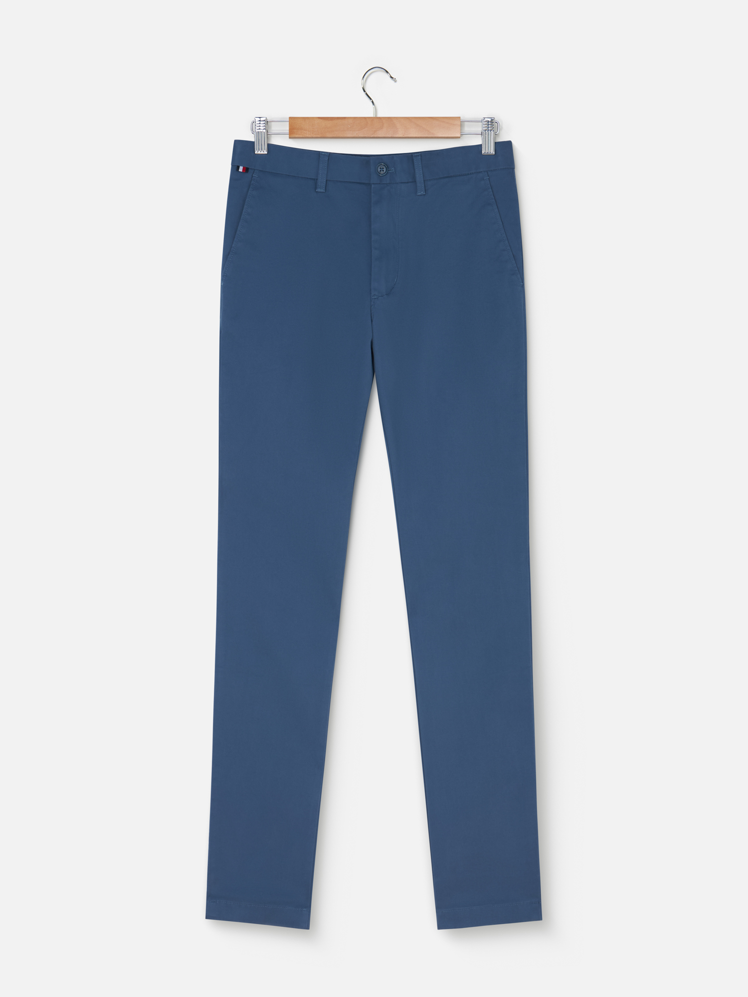 Брюки мужские Tommy Hilfiger 1985 Essential Bleecker Slim Fit MW0MW26619 синие 28/32, Синий, 1985 Essential Bleecker Slim Fit Chinos
Брюки мужские Tommy Hilfiger 1985 Essential Bleecker Slim Fit MW0MW26619 синие 28/32, Синий, 1985 Essential Bleecker Slim Fit Chinos